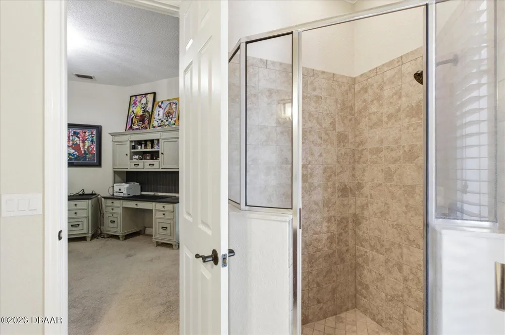 14106 Oakwood Cove Lane Orlando, FL 32832