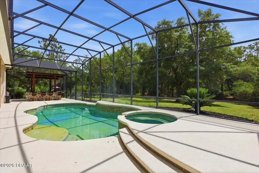 14106 Oakwood Cove Lane Orlando, FL 32832