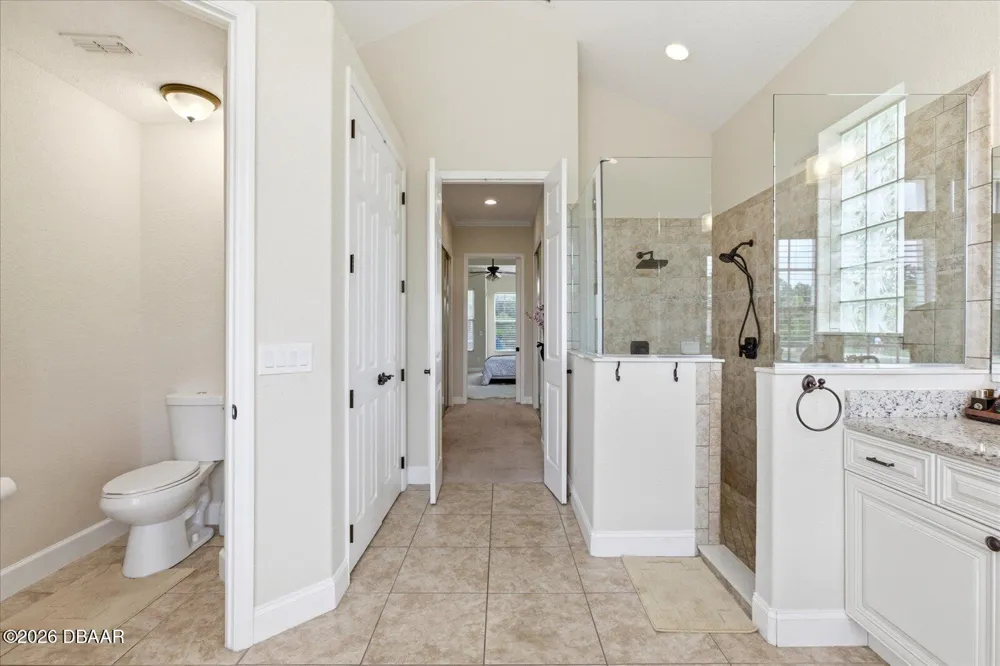 14106 Oakwood Cove Lane Orlando, FL 32832