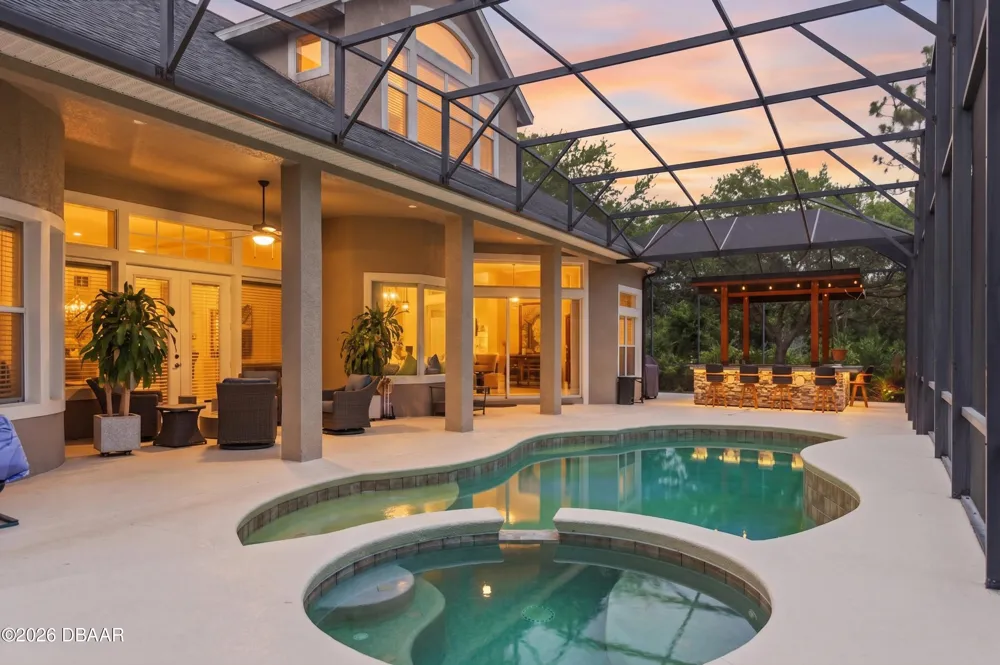 14106 Oakwood Cove Lane Orlando, FL 32832
