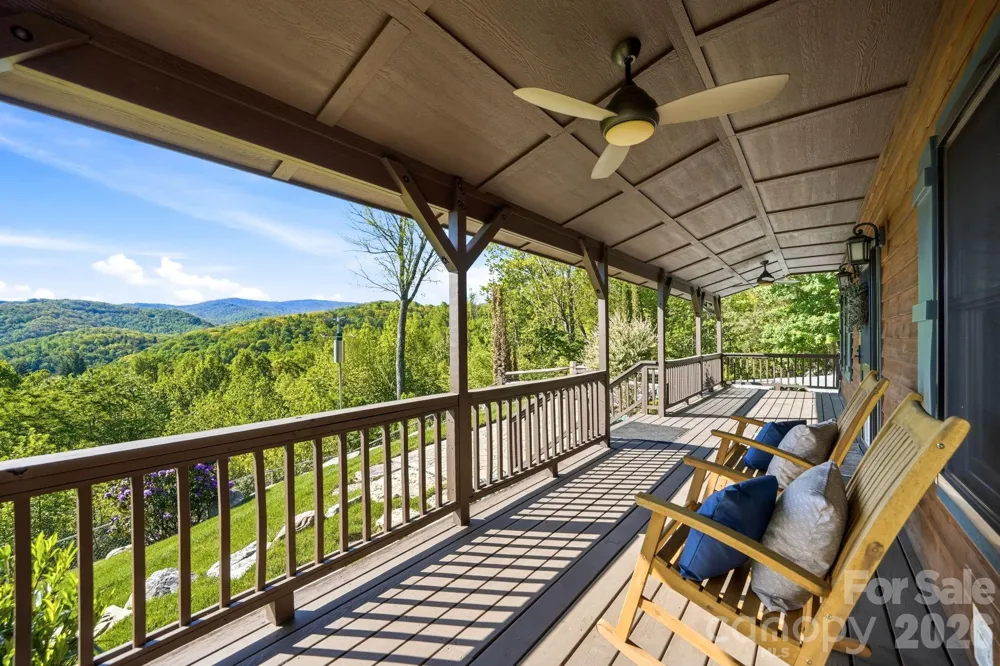 394 Hummingbird Lane Elk Park, NC 28622