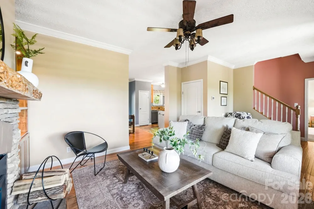 394 Hummingbird Lane Elk Park, NC 28622