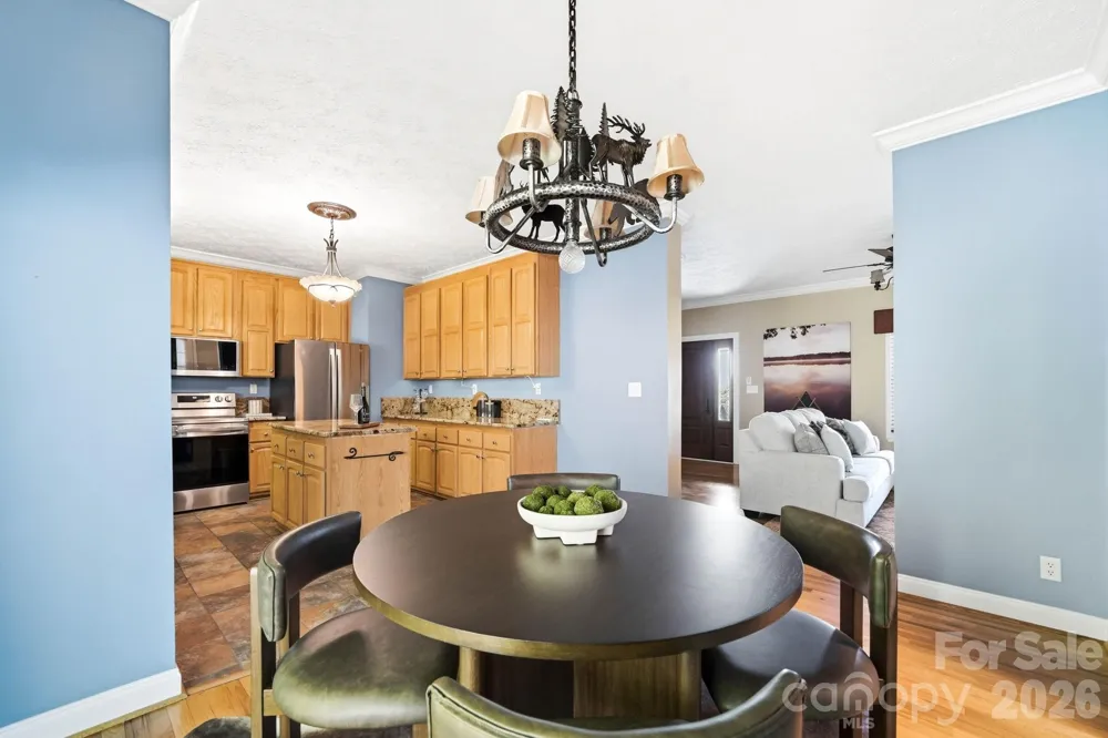 394 Hummingbird Lane Elk Park, NC 28622