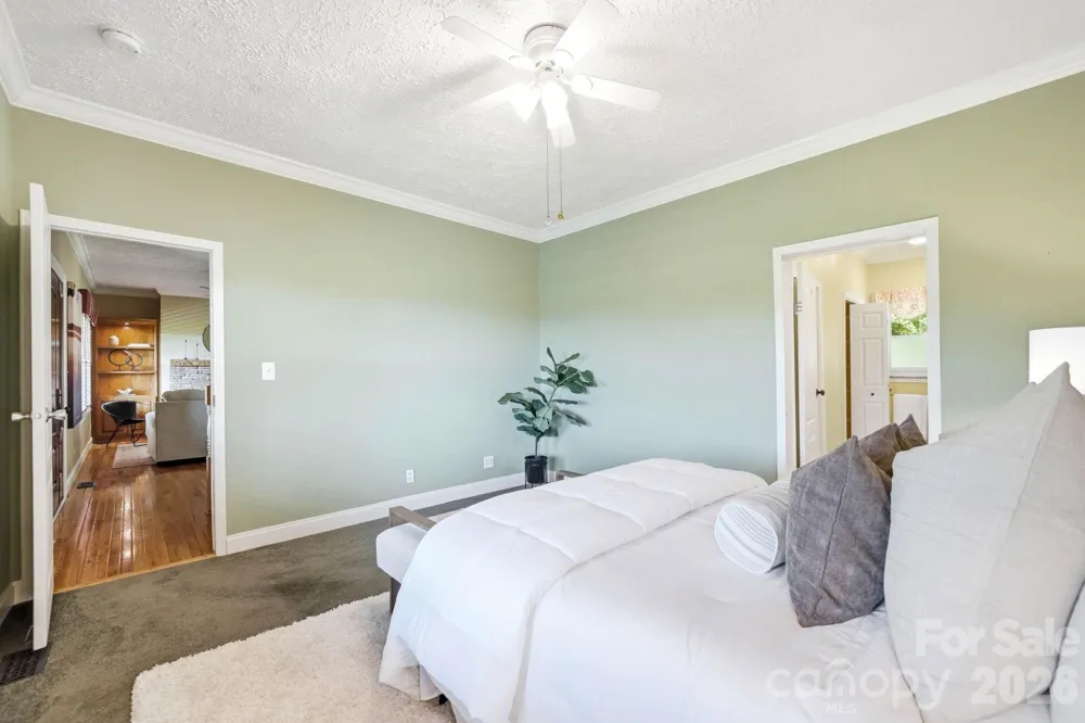 394 Hummingbird Lane Elk Park, NC 28622