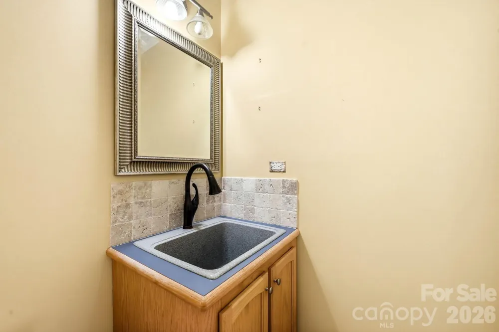 394 Hummingbird Lane Elk Park, NC 28622