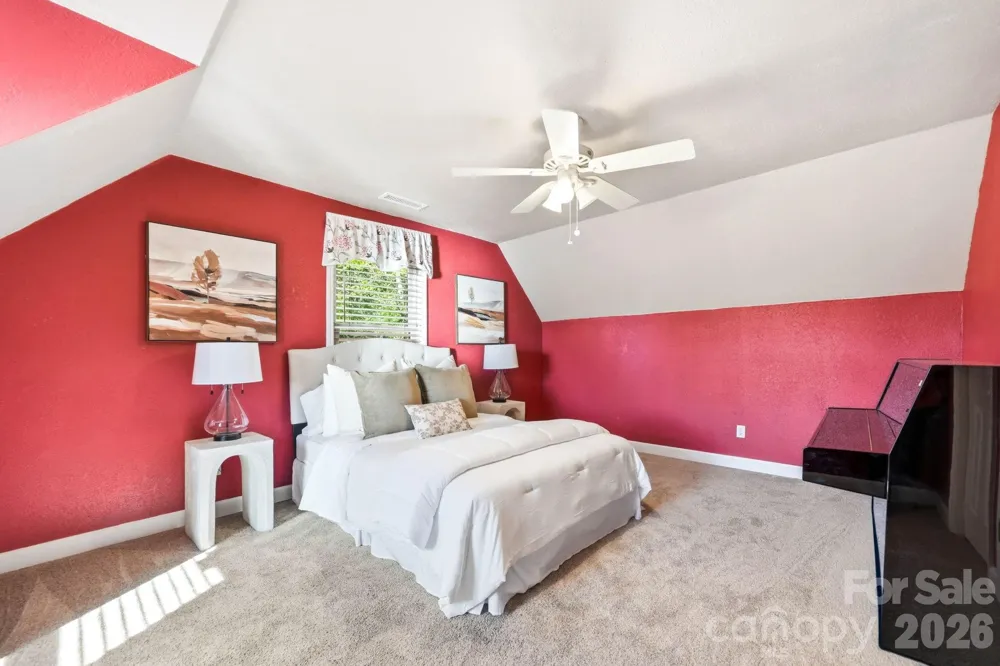 394 Hummingbird Lane Elk Park, NC 28622