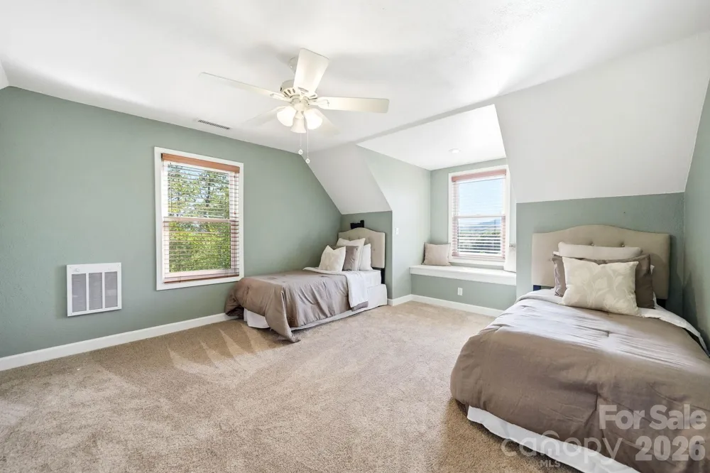 394 Hummingbird Lane Elk Park, NC 28622