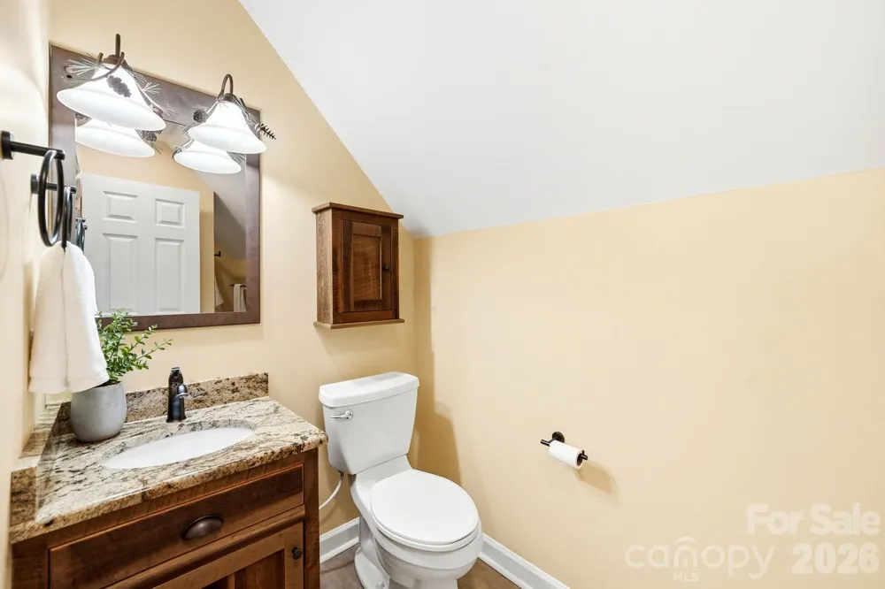 394 Hummingbird Lane Elk Park, NC 28622