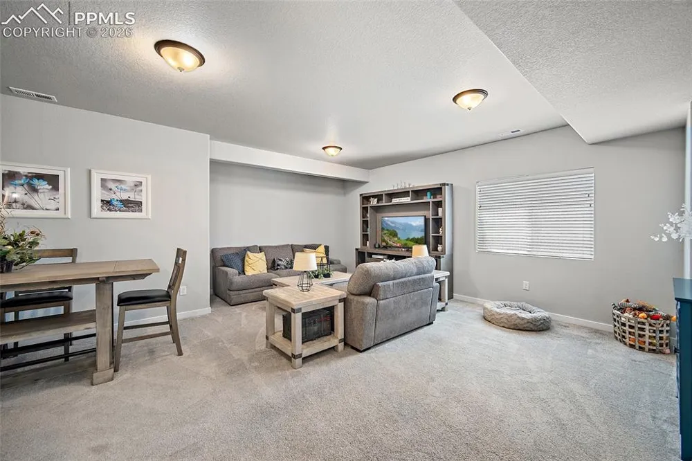 6257 Lochside View Colorado Springs, CO 80927