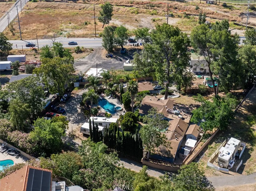 28717 Bouquet Canyon Saugus, CA 91390
