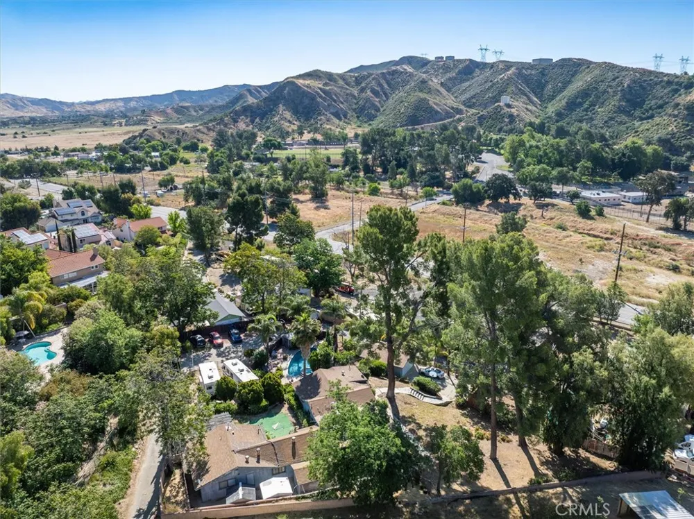 28717 Bouquet Canyon Saugus, CA 91390