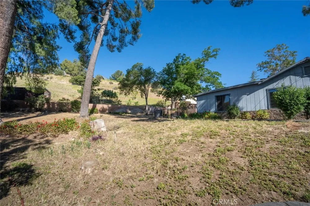 28717 Bouquet Canyon Saugus, CA 91390
