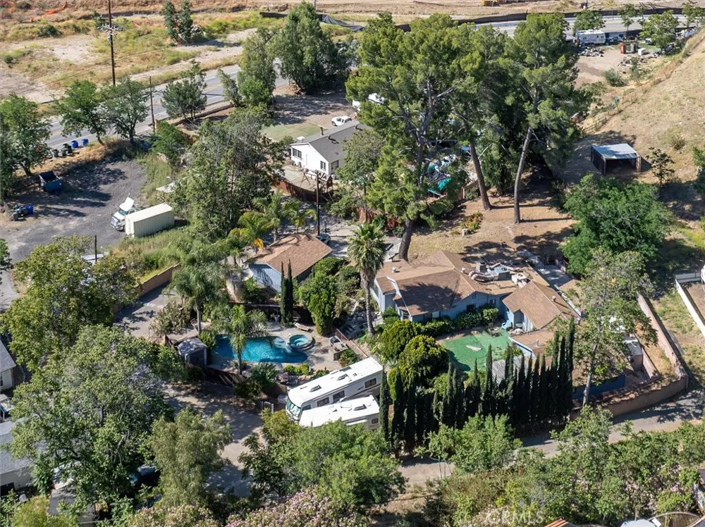 28717 Bouquet Canyon Saugus, CA 91390