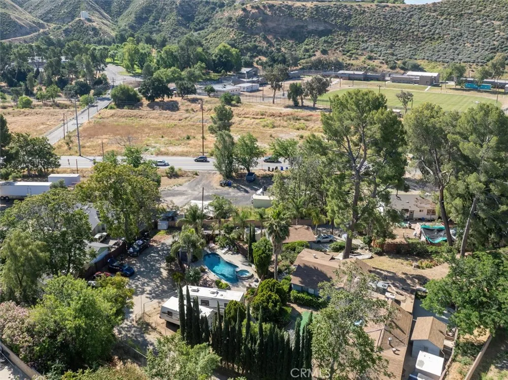 28717 Bouquet Canyon Saugus, CA 91390