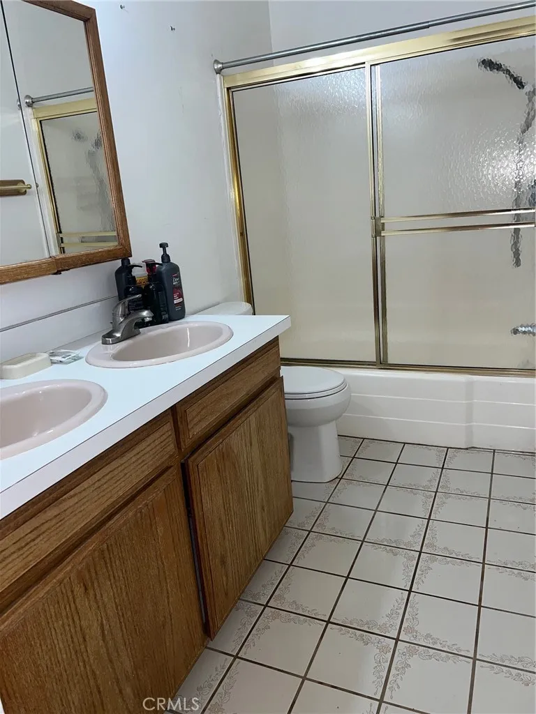 28717 Bouquet Canyon Saugus, CA 91390