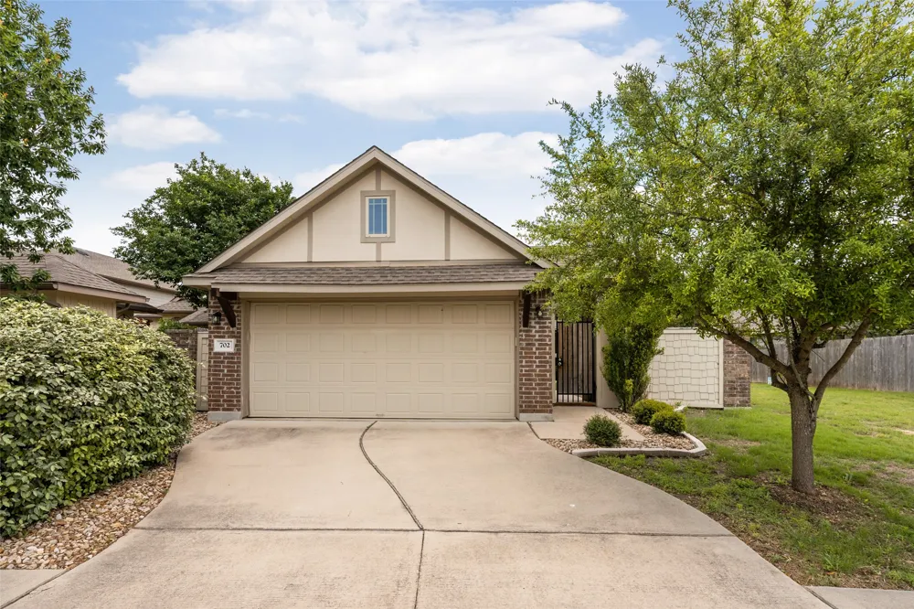 702 Silo Street San Marcos, TX 78666
