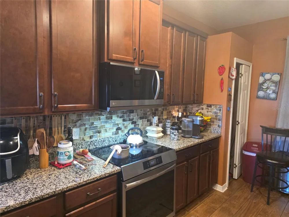 322 FOXHILL COURT Debary, FL 32713