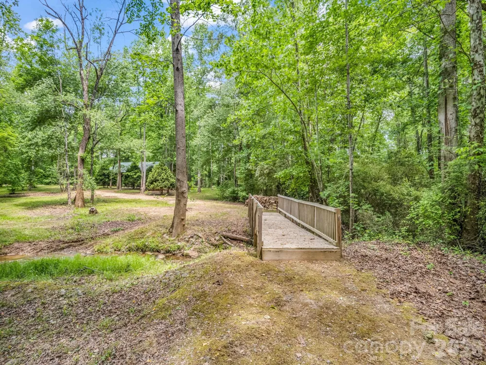 111 Cranberry Lane Mooresboro, NC 28114