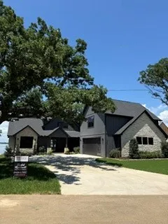 100 Brentwood Estates Drive Trinidad, TX 75163