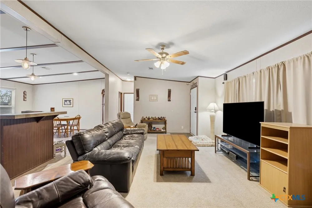 151 Brianna Circle Johnson City, TX 78636
