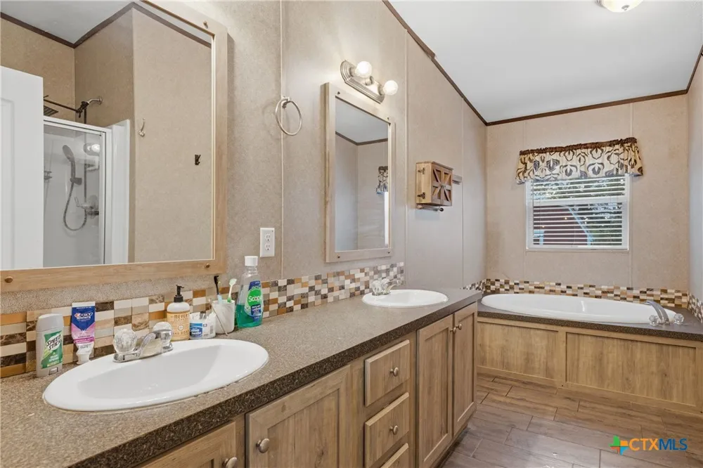 151 Brianna Circle Johnson City, TX 78636
