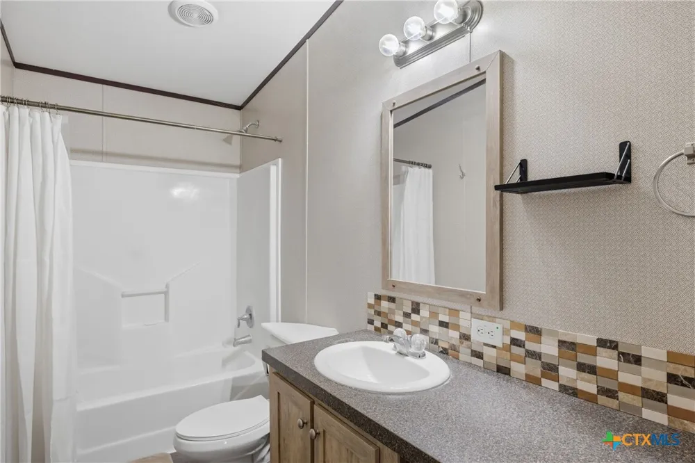 151 Brianna Circle Johnson City, TX 78636