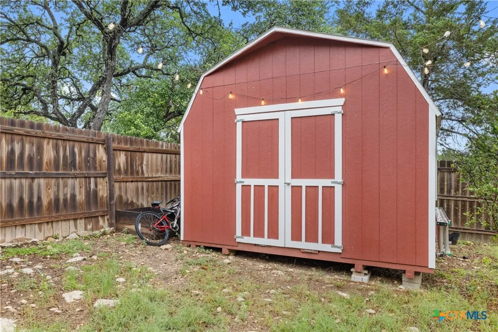 151 Brianna Circle Johnson City, TX 78636