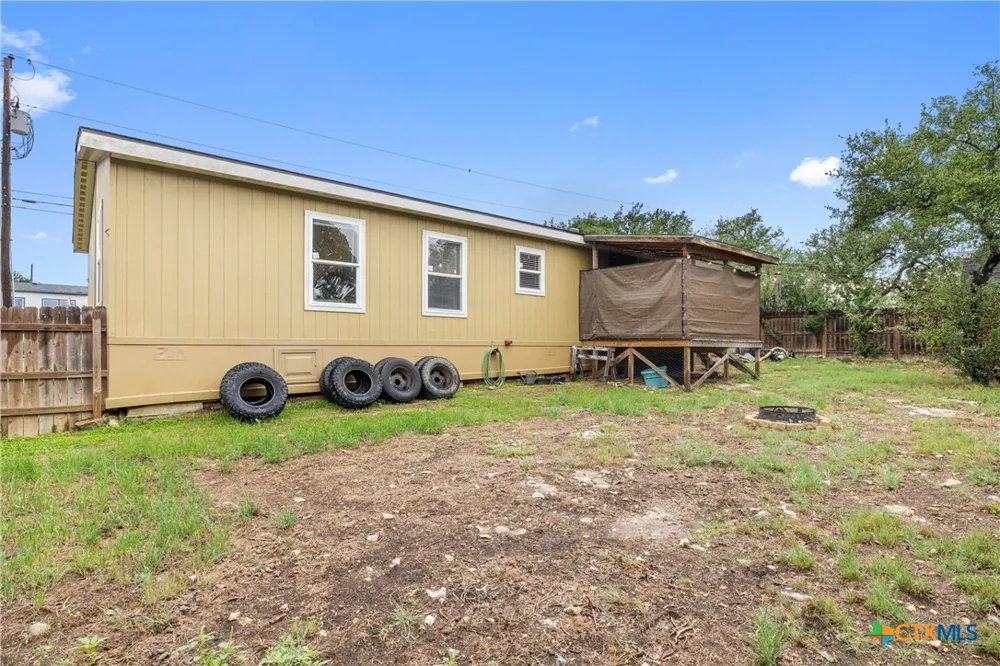151 Brianna Circle Johnson City, TX 78636