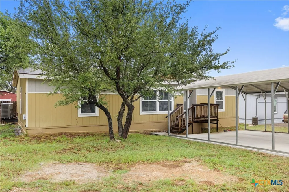 151 Brianna Circle Johnson City, TX 78636