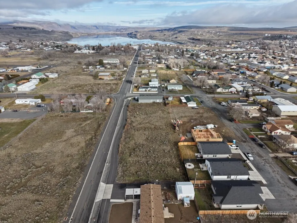 8 Division St S Soap Lake, WA 98851