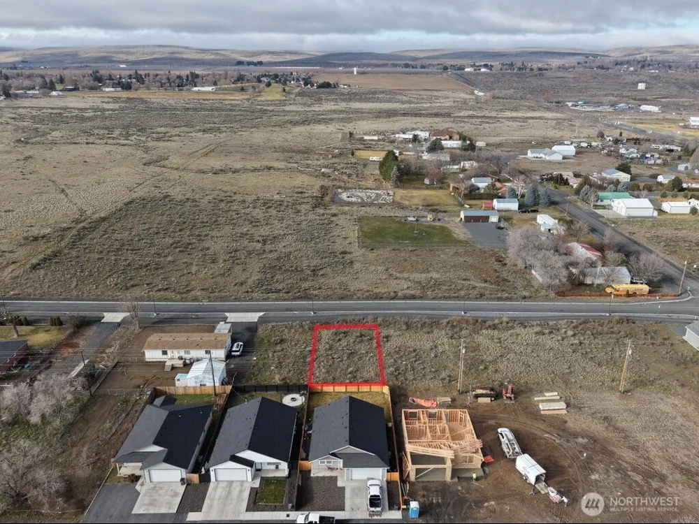 8 Division St S Soap Lake, WA 98851