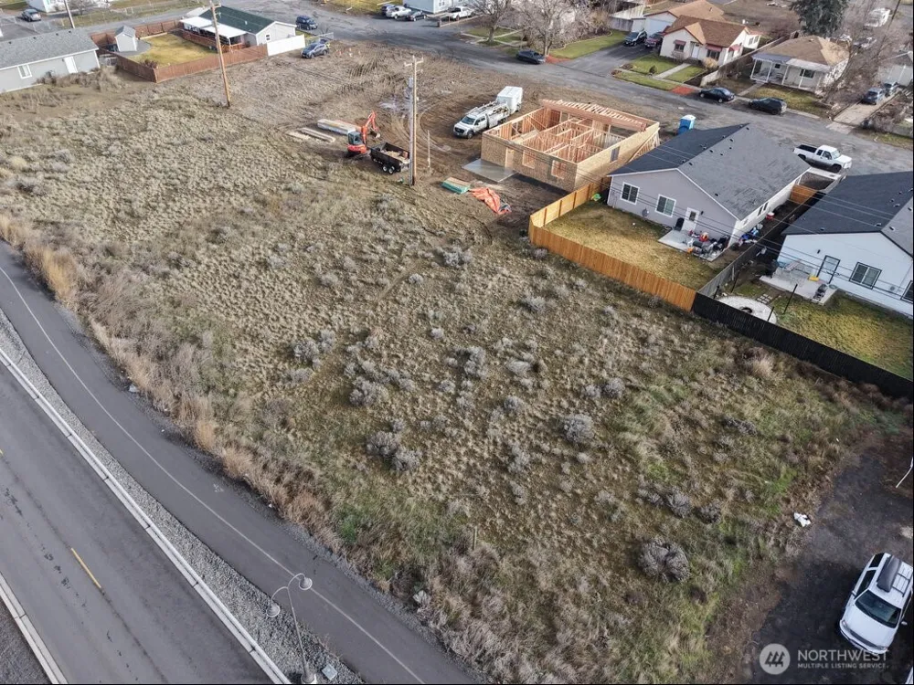 8 Division St S Soap Lake, WA 98851