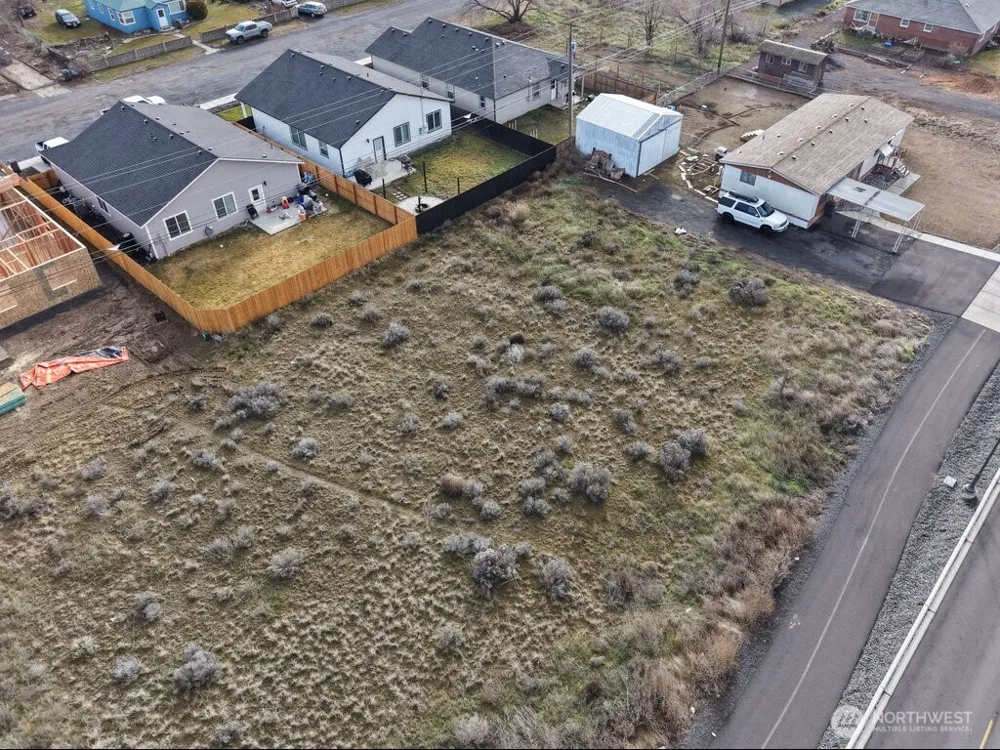 8 Division St S Soap Lake, WA 98851