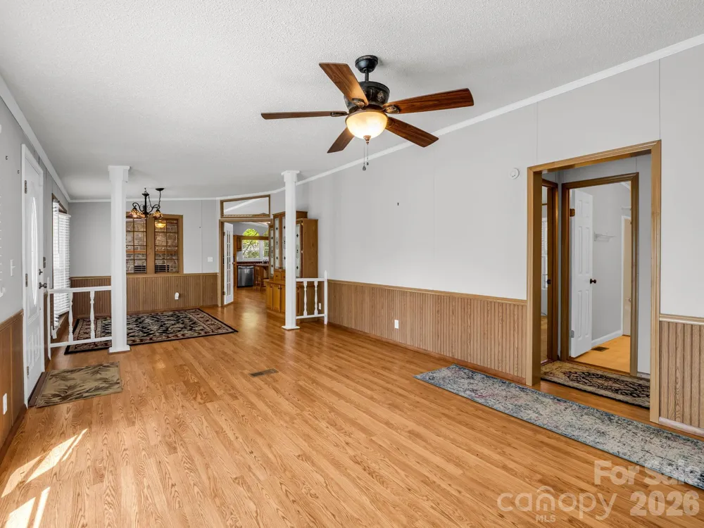 213 Old State Ten Road Black Mountain, NC 28711
