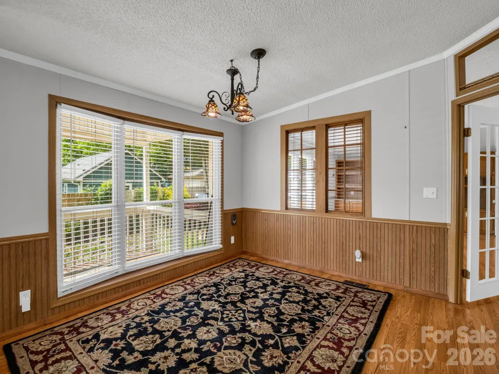 213 Old State Ten Road Black Mountain, NC 28711
