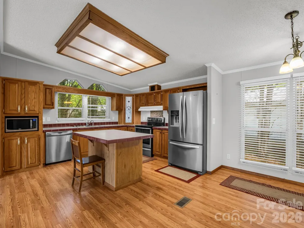 213 Old State Ten Road Black Mountain, NC 28711