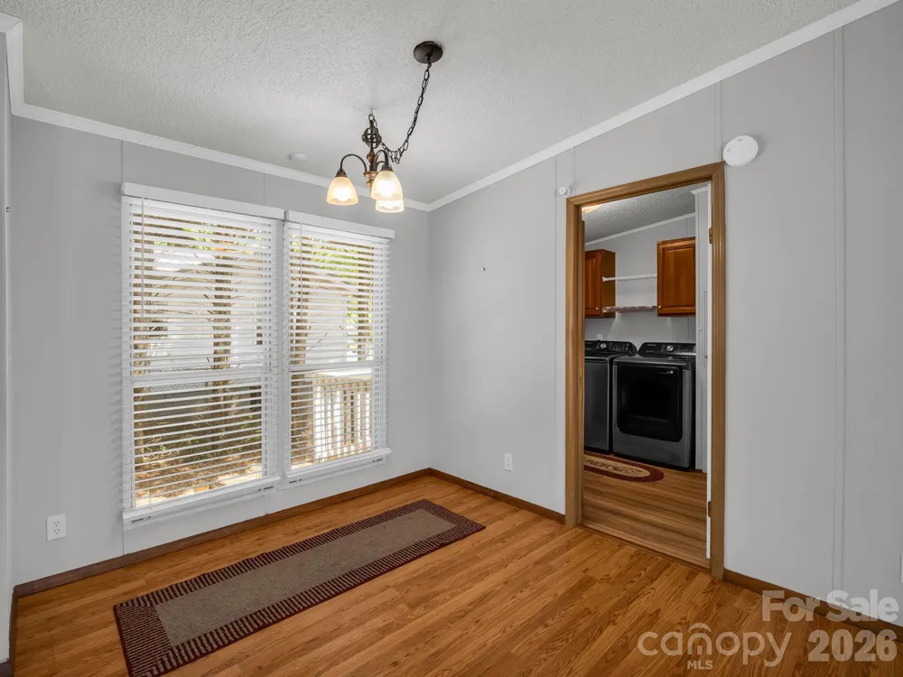 213 Old State Ten Road Black Mountain, NC 28711