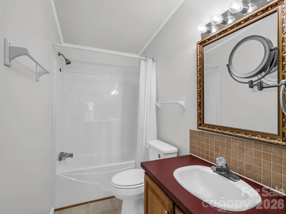 213 Old State Ten Road Black Mountain, NC 28711