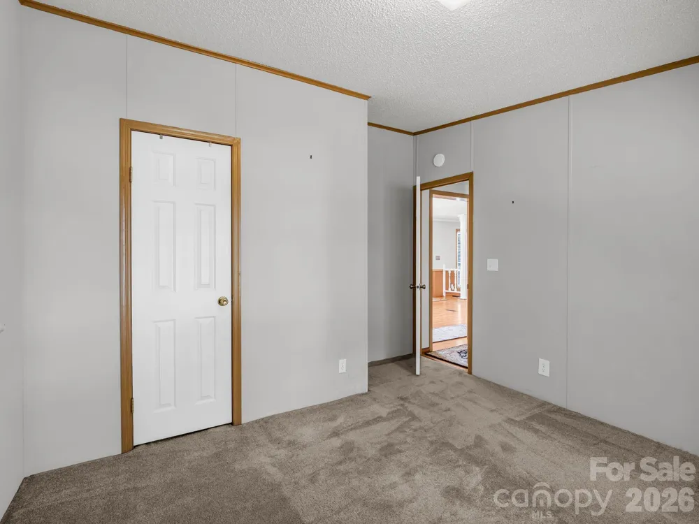 213 Old State Ten Road Black Mountain, NC 28711