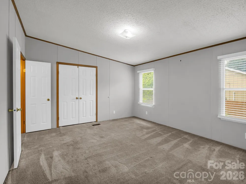 213 Old State Ten Road Black Mountain, NC 28711