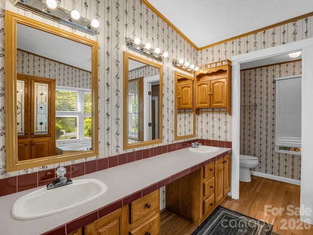 213 Old State Ten Road Black Mountain, NC 28711