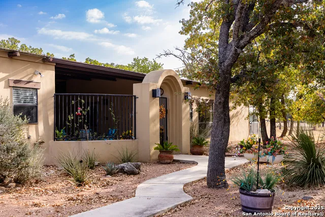 1158 ORCHARD PARK BLVD Medina, TX 78055