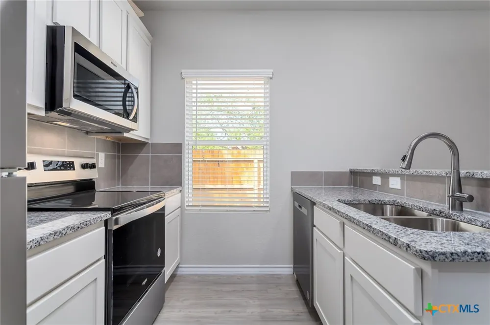 404 Trefger Street Seguin, TX 78155