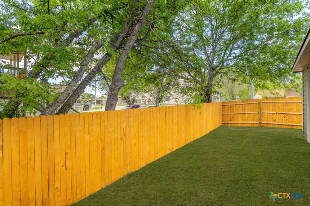 404 Trefger Street Seguin, TX 78155