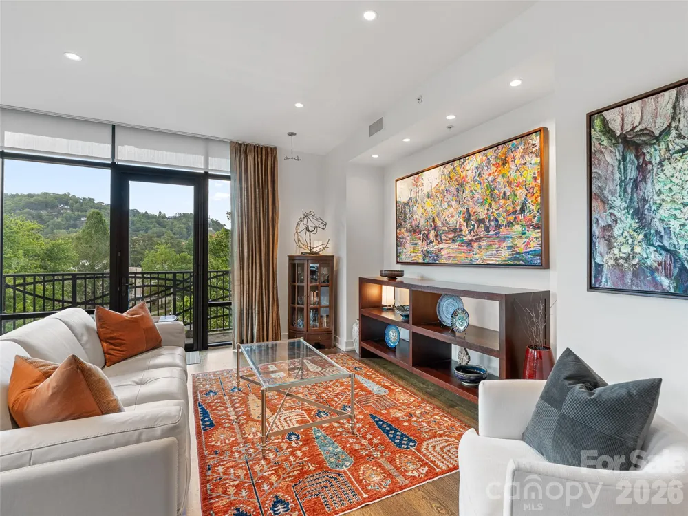 60 Market Street #217 Asheville, NC 28801