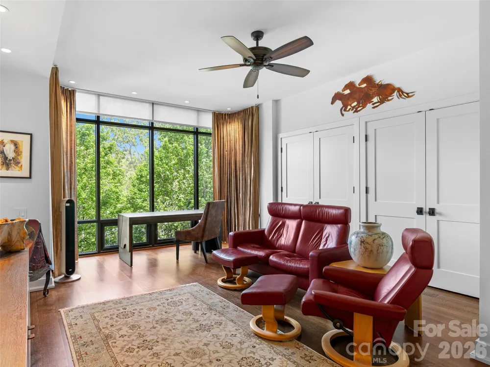 60 Market Street #217 Asheville, NC 28801