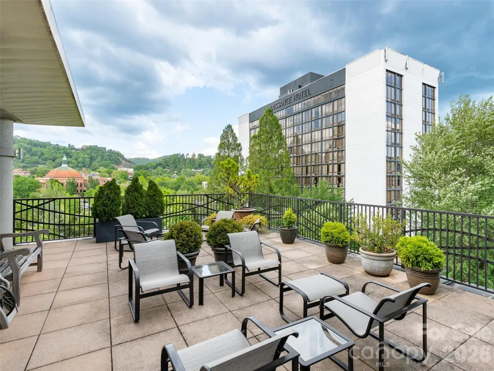 60 Market Street #217 Asheville, NC 28801
