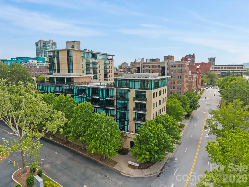 60 Market Street #217 Asheville, NC 28801