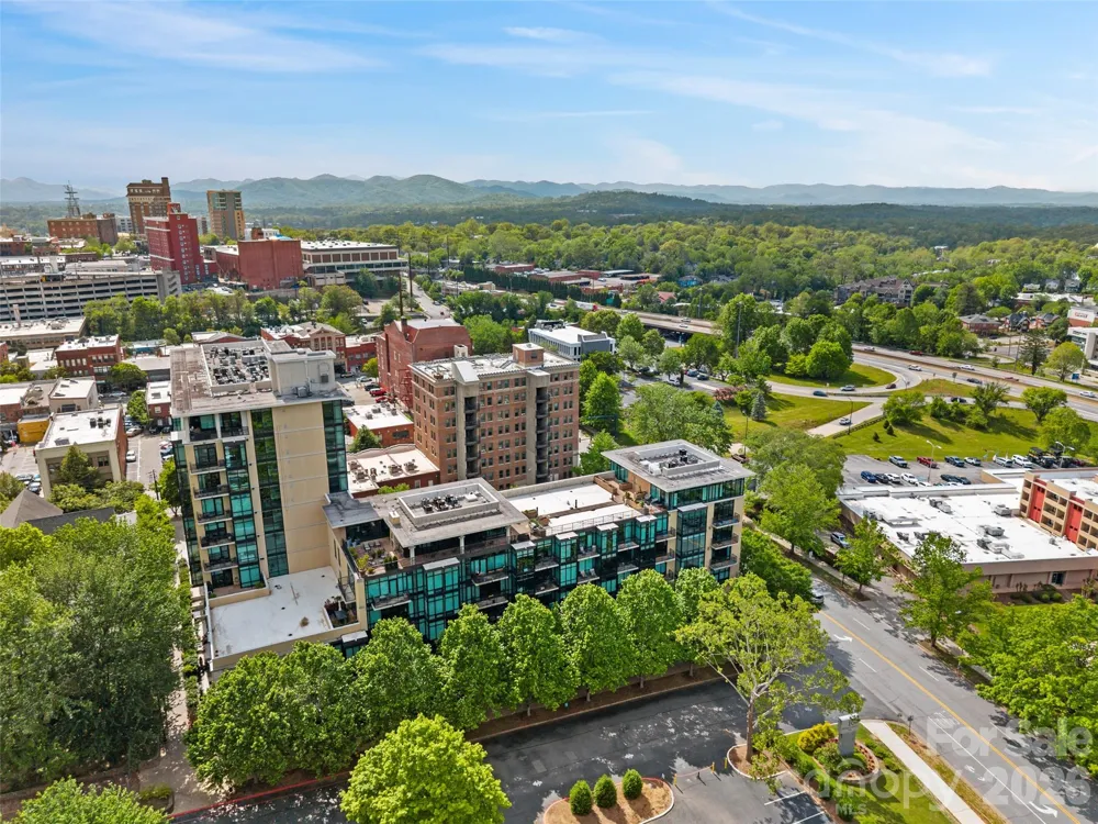 60 Market Street #217 Asheville, NC 28801