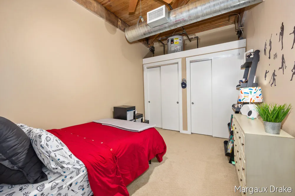 940 Monroe Avenue NW #552 Grand Rapids, MI 49503
